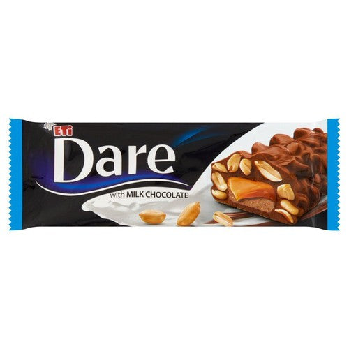 Baton z orzeszkami ziemnymi karmelem w mlecznej czekoladzie Dare 45 g